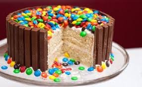 Recette Du Kit Kat Cake En 3 Etapes Gateau Kitkat Recette De Gateau D Anniversaire Recette Dessert