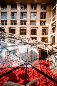 Yapının ticari alanları berlin'deki pariser meydanı. Dz Bank Building Gehry Partners Archdaily