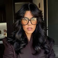 One Woman Is Behind Hailey Bieber, Chappell Roan, and More Incredible  Manicures at the 2025 Met Gala