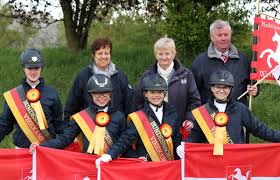 Platz bei den djm in riesenbeck und ein 4. Westfalen Siegen Beim Bundesnachwuchsvierkampf Reitverein Rhede Krommert
