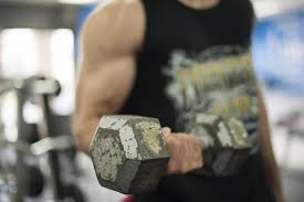 Wie viel davon solltest du zu dir nehmen? Bcaa Was Du Als Sportler Beachten Solltest Nutzen Einnahme Dosierung Melasan Sport Sportnahrung Fur Fitness Regeneration Und Ausdauer