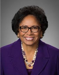 Deidre Hill Butler (@ButlerButlerd)