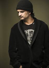 Two hours of ricardo arjona live in concert. File Ricardo Arjona Arjoneando 5 Jpg Wikipedia