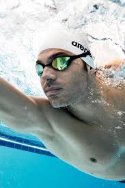 arena Cobra Ultra Swipe Mirror Unisex Race Schwimmbrille für Erwachsene,  Taucherbrille mit Gebogenen Spiegelgläsern, Anti-Beschlag, UV-Schutz, 5  Austauschbare Nasenstege : Amazon.de: Sport & Freizeit