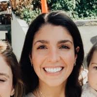 Meredith Gaynor's Instagram, Twitter & Facebook