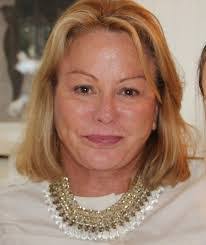 Janelle Dillon's Instagram, Twitter & Facebook