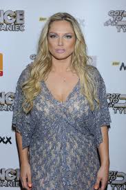 Gwiazdy i celebrytki raczej nie mówią otwarcie o tym, ile ważą. Joanna Liszowska I Jej Metamorfozy Plejada Pl