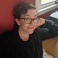 Jennifer Hubley's Instagram, Twitter & Facebook