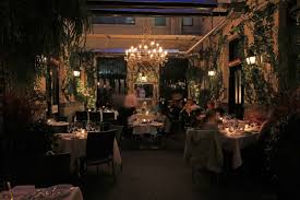 Serving only the finest, fresh and local we liked the menu and the food was great. Brix Mortar