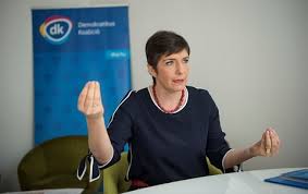Последние твиты от klara dobrev (@dobrevklara). Itthon Dobrev Klara Gyurcsany Ferencet Nem Viszem Magammal Brusszelbe Hvg Hu