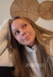 Brooke Worrell's Instagram, Twitter & Facebook