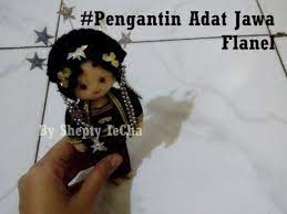 Cara Membuat Boneka Pengantin Adat Jawa Perempuan Dari Kain Flanel Youtube Kain Flanel Kain Pengantin