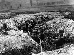 Die moderne kriegsführung verursachte enorme zerstörungen und opferzahlen. Erster Weltkrieg Sport Im Schutzengraben Archiv