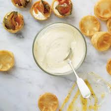 Bouchees Au Gravlax Et A La Creme Sure Ricardo Recipe Sour Cream Recipes Ricardo Recipe