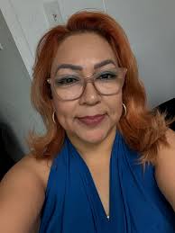 Hello everyone. I'm 39, single, and looking to date and see where it goes. 