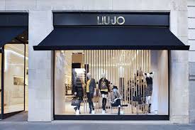 Liu Jo Store By Christopher Goldman Ward Madrid Spain In 2020 Storefront Design Store Design Retail Design