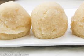 The easiest way to make hearty chicken soup is to place your cut and washed chicken breast in a pot with salt, bay leaves, and water. Garri Extracted From Cassava Rich In Dietary Fiber And Complex Starch