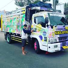 Top gambar modifikasi mobil truk canter modifotto. Cari Gambar Mobil Truk Cabe