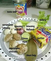 800g kepak dan paha ayam (potong kecil) 200g cendawan shitake segar (belah 4) 1/2 labu bawang besar saiz sederhana (cincang halus) 8. Sup Cendawan Buat Sendiri Lagi Puas Hati Dapat Banyak Sedap Keluarga