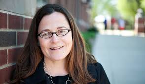 Tara Earls's Instagram, Twitter & Facebook