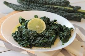 Per rendere migliore la ribollita è necessario. Cavolo Nero Bollito Condito Con Olio E Limone Come Pulire Il Cavolo Nero