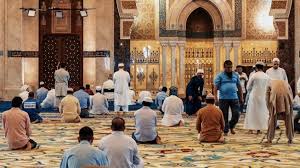 Sholat dhuha merupakan sholat sunnah yang dilaksanankan setelah fajar terbit, dan pelaksanaannya yaitu sampai menjelang sholat dhuhur. Niat Tata Cara Dan Doa Sholat Dhuha Lengkap Dengan Artinya