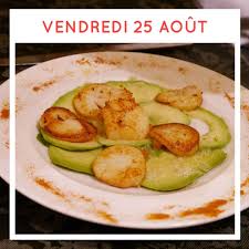 Le Combo Parfait Noix De St Jacques Roties Et Avocat Avec Une Pointe De Curry Evamelba Foodismylife Food Foodphotographer Food Condiments Cucumber