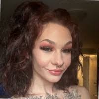 Alison Lamarche's Instagram, Twitter & Facebook