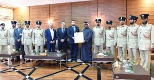 عليك ببوسه أحسن منها ( اعلان هذه القصة ملك موقع عرب نار اذا تريد ان تدخله اكتب على الجوجل عرب نار ) فقال أوكي فقمت فأعطاني خدة فقلت لا ليس من هنا وأنما قبله على فمك وقبلته وهو ينظر إلي بأستغراب وهنا قلت له أوكي لا تنسى فقال أوكي وبعد قليل أنتهوا. Ø§Ù„Ù‚Ø§Ø¦Ø¯ Ø¶Ø§Ø­ÙŠ Ø®Ù„ÙØ§Ù†