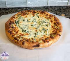 Spinach Artichoke Crispy Skillet Pan Pizza With Optional Garlic Butter Herb Shrimp If You Want The Best Cr Pizza Recipes Homemade Recipes Cast Iron Recipes