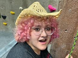 Iris Spector's Instagram, Twitter & Facebook