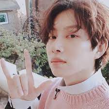 Super junior's kim heechul opened up and shared his thoughts after the 2019 sbs entertainment awards. Super Junior S Heechul Doesn T Like To Draw Open His Curtains Due To Privacy Fears