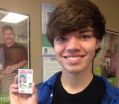 Leah Alcorn's Instagram, Twitter & Facebook