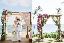 Pernikahan gereja meja meja untuk resepsi pengaturan bunga untuk menghiasi meja kue. Dekorasi Arch Gate Terindah Jatuh Pada Weddingku Com