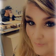 Vanessa Dooley's Instagram, Twitter & Facebook