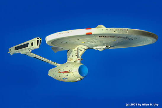 U.S.S. Enterprise Refit from "Star Trek: The Motion Picture" by AMT -  Fantastic Plastic Models