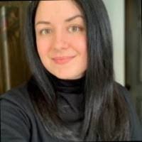 Robyn Leonard's Instagram, Twitter & Facebook