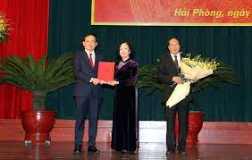 Phó giám đốc sở kế hoạch và đầu tư, bí thư huyện ủy trảng bàng, phó chủ tịch thường trực ubnd tỉnh tây ninh. Pj8v4vmn1wk0em