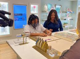 Creators of glass sinks in freestanding and countertop styles, and coordinating furniture and accessories. Cherry Creek North Cherrycreekden Twitter