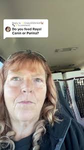 Replying to @✨CrazyGSDchick🐕🐾✨ i feed kibble & raw, then train with ...