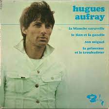 Hugues aufray assis sur une chaise, avec sa fille marie dansant en tutu, dans une salle de danse en 1966. Hugues Aufray La Blanche Caravelle 1966 Vinyl Discogs