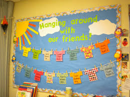 Birthday Bulletin Board Ideas For Daycare Bunches Of Bulletin Boards Preschool Bulletin Boards Toddler Bulletin Boards Birthday Bulletin Boards