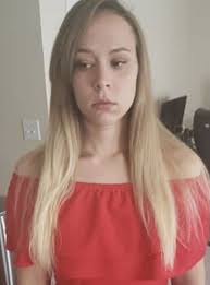 Fan meets yellowjackets cast and they recognize her cat videos