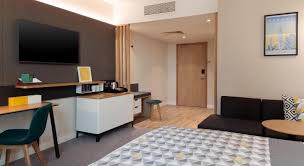 Located just a five minutes' drive from all heathrow terminals, the stylish holiday inn london heathrow bath road features the very latest in holiday inn design concepts. Holiday Inn London Heathrow Bath Road London 2020 Neue Angebote 72 Hd Fotos Bewertungen