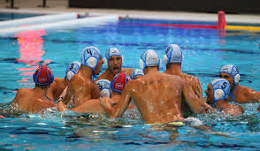Doppio tampone negativo, è guarito dal covid il presidente della pro recco di pallanuoto, maurizio felugo. Telenord Pallanuoto Maxischermo In Lungomare Bettolo Per La Finale Di Champions Pro Recco Ferencvaros