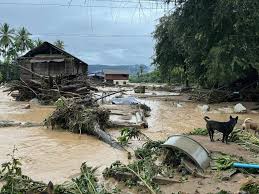 อุตรดิตถ์รับมือพายุบัวลอย! ผู้ว่าฯ สั่งอพยพด่วน ฝนตกหนักเสี่ยงน้ำท่วม - Imagen principal del artículo