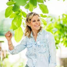 She is now a tv personality, hosting boer zkt. Dina Tersago Dinatersago Twitter