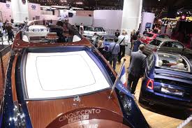 La bonne humeur prédomine sur le marché automobile marocain. Fiat 500 Riva Un Mini Yacht Accoste Au Mondial De L Auto 2016