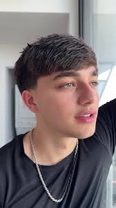 Brad Feels The Floor Moves