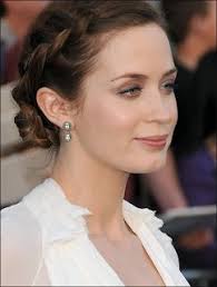 Wedding hair à la Emily Blunt, Christina Hendricks, Kate Beckinsale &  Olivia Palermo